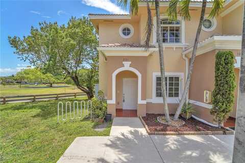 7210 NW 174th Ter, Hialeah, FL 33015