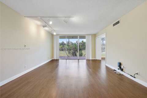 3351 S Palm Aire Dr, Pompano Beach, FL 33069