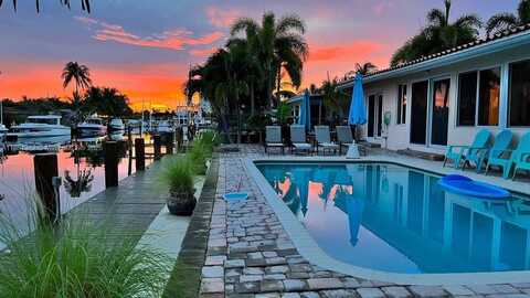 2424 SE 9th St, Pompano Beach, FL 33062