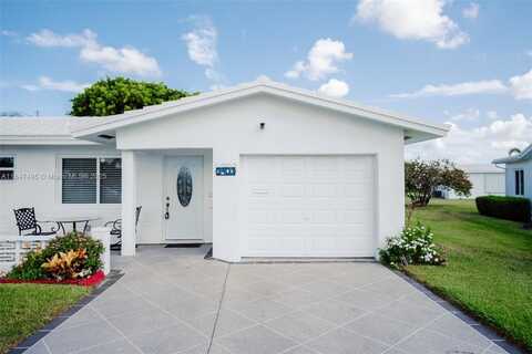 2401 SW 11th Ave, Boynton Beach, FL 33426