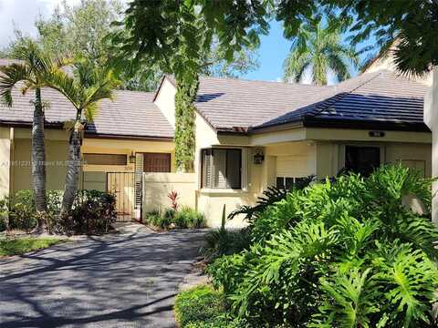 309 NW 95th Ave, Plantation, FL 33324