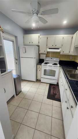 4299 NW 16th St, Lauderhill, FL 33313