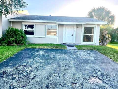 10361 SW 209th Ln, Cutler Bay, FL 33189
