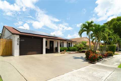3215 SW 2nd Ct, Deerfield Beach, FL 33442