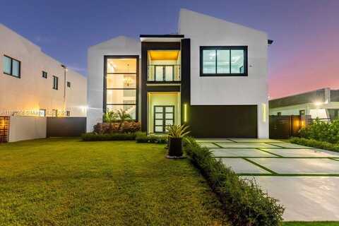 4240 SW 84th Ave, Miami, FL 33155