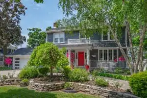 1410 Fairview Ave, South Milwaukee, WI 53172