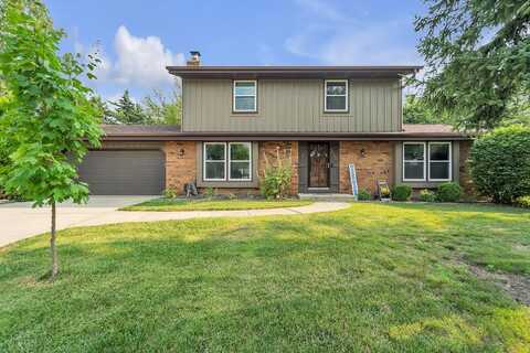 3552 W Southwood Dr, Franklin, WI 53132
