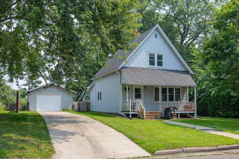615 E 2nd St, Ladysmith, WI 54848