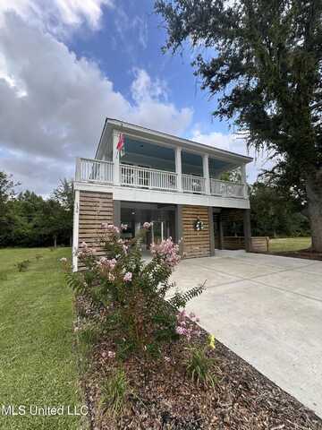 134 Markham Drive, Long Beach, MS 39560