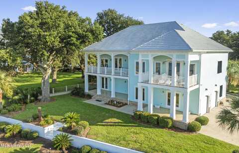 245 Front Beach Drive, Ocean Springs, MS 39564