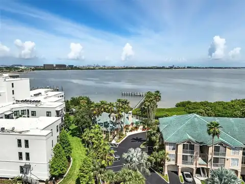 1103 BAY CLUB CIRCLE, TAMPA, FL 33607
