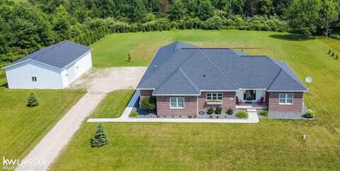 6269 Green, Almont, MI 48003