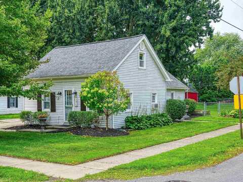 73475 Floral, Armada, MI 48005