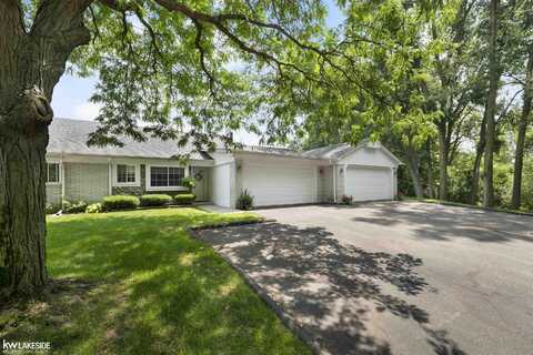 45284 Manor, Shelby, MI 48317