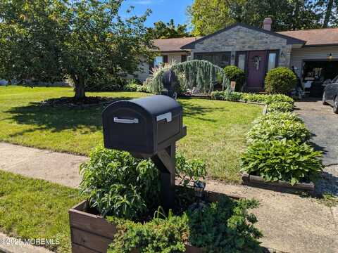 38 Belmont Avenue, Bayville, NJ 08721