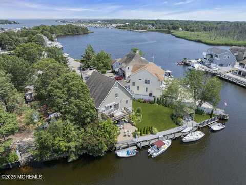 65 N Island Road, Bayville, NJ 08721
