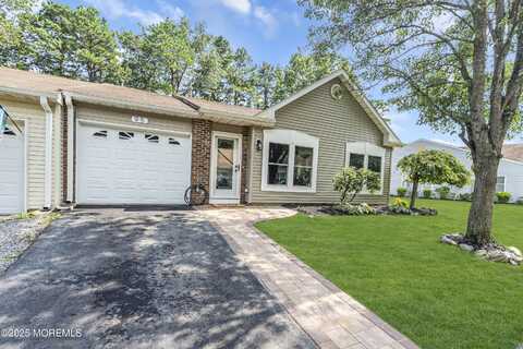 95 Chaucer Court, Lakewood, NJ 08701