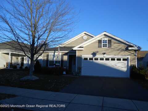 4 Hidden Lake Circle, Barnegat, NJ 08005
