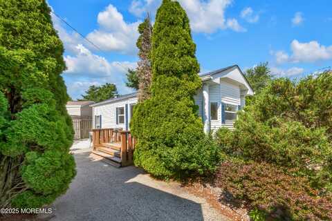 709 Union Avenue, Brielle, NJ 08730