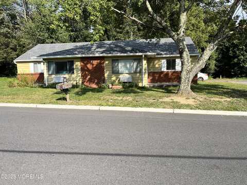 27 Pheasant Street, Manchester, NJ 08759
