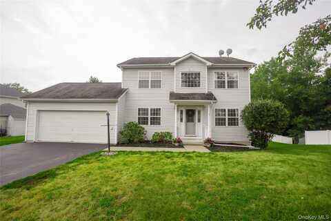 5 Rockcrest Place, Poughkeepsie, NY 12603