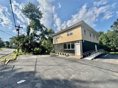 652 Route 211 W, Middletown, NY 10940