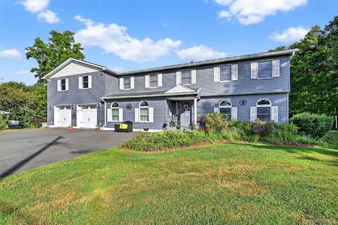 334 Greeves Road, New Hampton, NY 10958