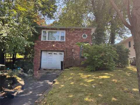 286 Railroad Avenue, Pearl River, NY 10965