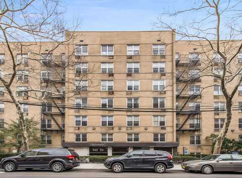 142-20 Franklin Avenue, Flushing, NY 11355