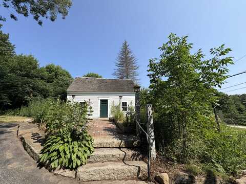 967 Quaker Ridge Road, Casco, ME 04015