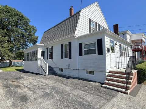 64 Acadia Avenue, Lewiston, ME 04240