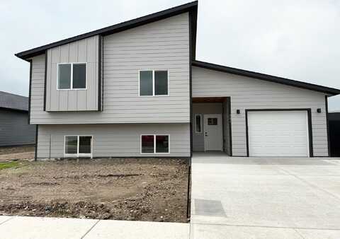 901 Bennington Drive, Box Elder, SD 57719