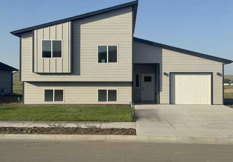901 Bennington Drive, Box Elder, SD 57719