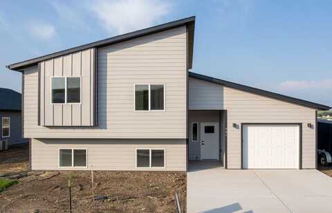 901 Bennington Drive, Box Elder, SD 57719
