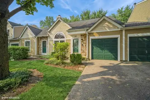 2035 TETON Parkway, Algonquin, IL 60102