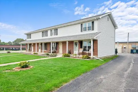 101 Colonial Parkway, Yorkville, IL 60560