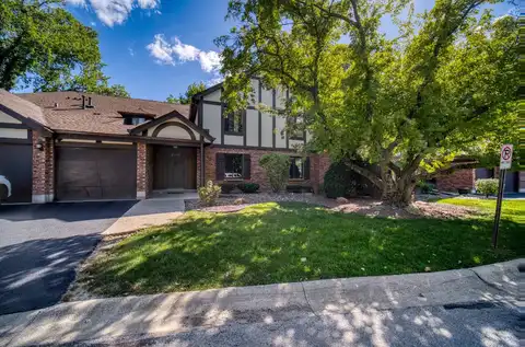 8235 Poplar Lane, Palos Hills, IL 60465
