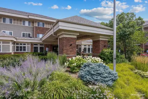 801 N McLean Boulevard, Elgin, IL 60123