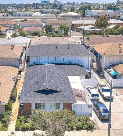 735 James Street, Costa Mesa, CA 92627