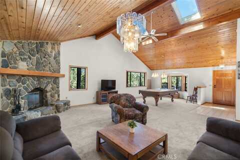 2109 Symonds Drive, Pine Mountain Club, CA 93222
