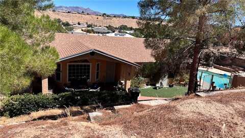 16725 Mission Street, Hesperia, CA 92345