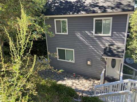 576 Rose Lane, Twin Peaks, CA 92391