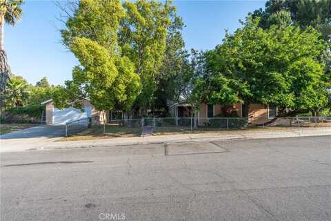 751 S Linden Avenue, Bloomington, CA 92316