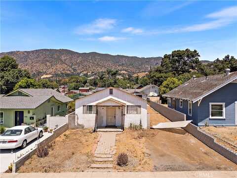 105 W Whitcomb Avenue W, Glendora, CA 91741