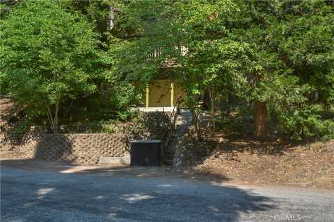 761 Arrowhead Villa Road, Lake Arrowhead, CA 92352