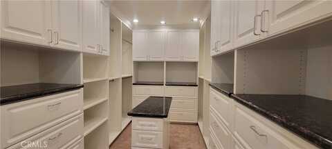 1006 W Pottery Street, Lake Elsinore, CA 92530