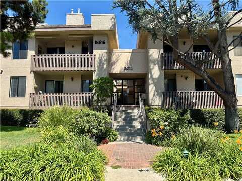 15215 Magnolia Boulevard, Sherman Oaks, CA 91403