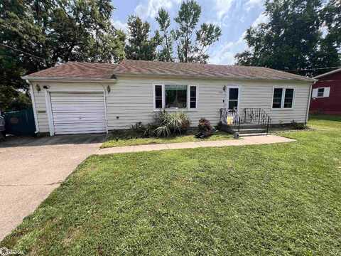 204 E Fillmore Avenue, Fairfield, IA 52556