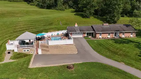 3574 Freedom Highway, Fairmont, WV 26554