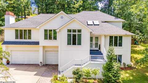 58 Brookside Lane, Morgantown, WV 26505